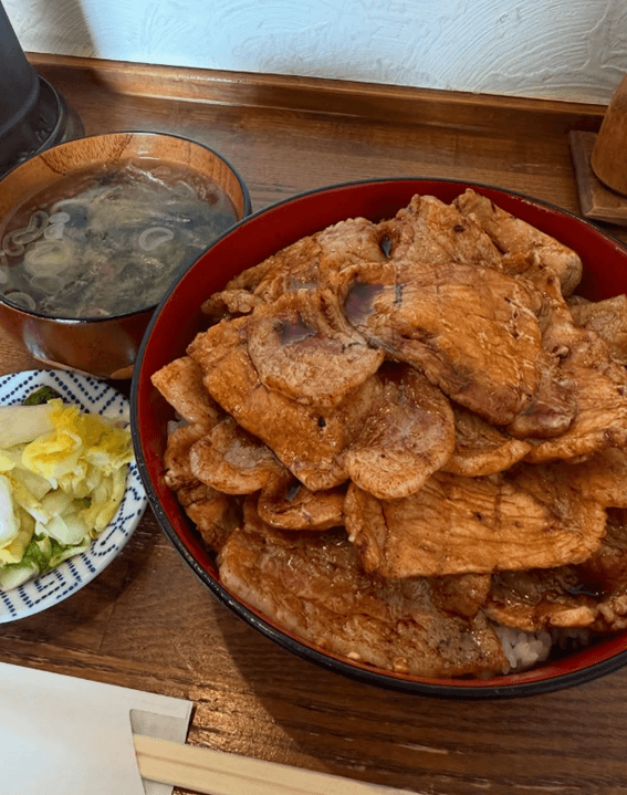 恵庭,デカ盛り,大盛り,ランチ,おすすめ,特徴,口コミ,評判,炭焼豚丼空海,島松