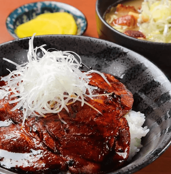 恵庭,豚丼,おすすめ,特徴,口コミ,評判,らーめん豚や恵庭店