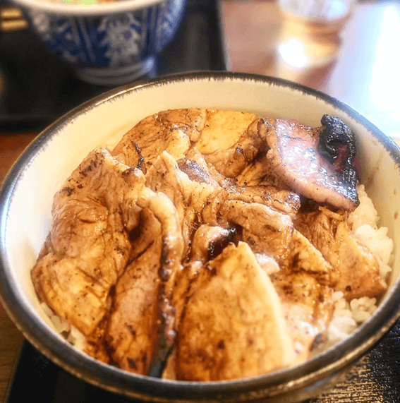 恵庭,豚丼,口コミ,評判,炭火焼豚丼,七凛茶屋坊ず