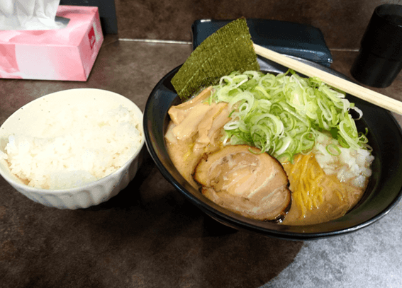 恵庭,ラーメン,家系,二郎,人気,口コミ,評判,らーめんみなもと屋,源屋